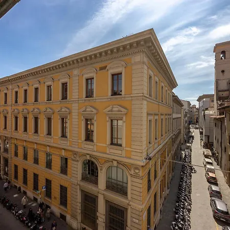 Elegant Dome In The Heart Of Florence