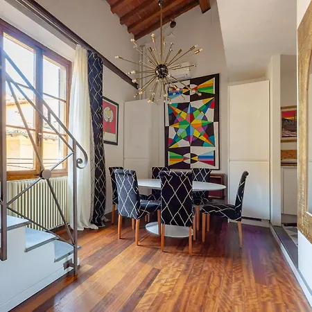 Elegant Dome In The Heart Of Florença